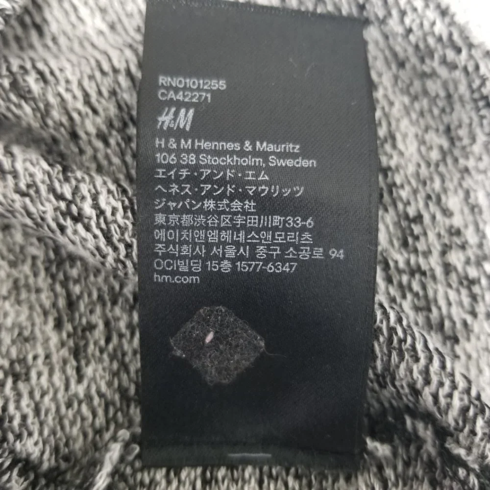 Divided by H&M Long Sleeve Top - Picture 8 of 14